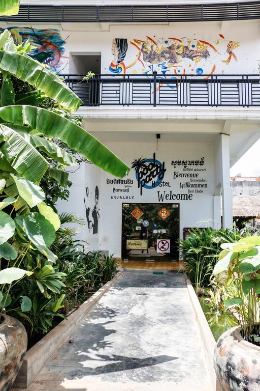 Pool Party Hostel Siem Reap Exterior foto